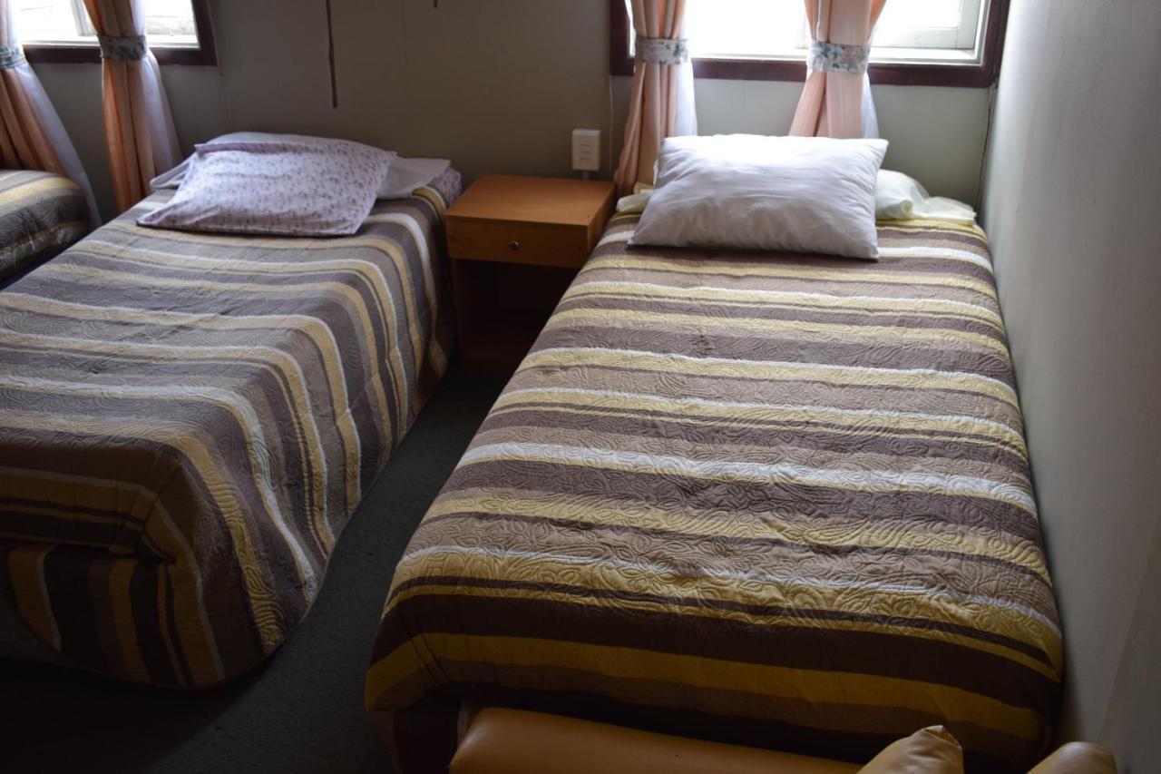 Hostal Torres Del Paine Punta Arenas Exterior photo